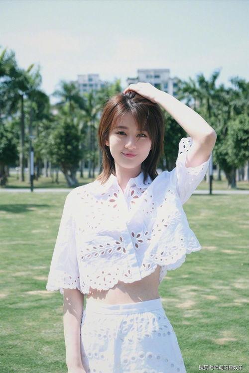 瓜哥吃瓜穿女装是真的吗,真相揭秘