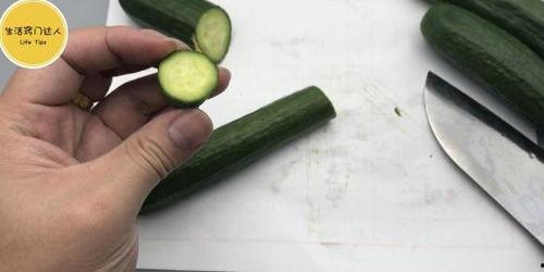 在自己家里吃瓜,家庭吃瓜时光的美好回忆